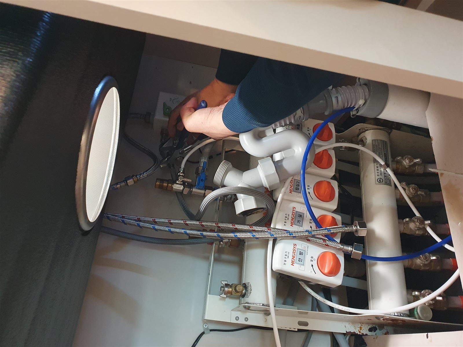 싱크볼 설치 시공 사진 1